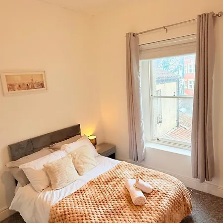 Apartment Flat In Stokes Croft Bristol