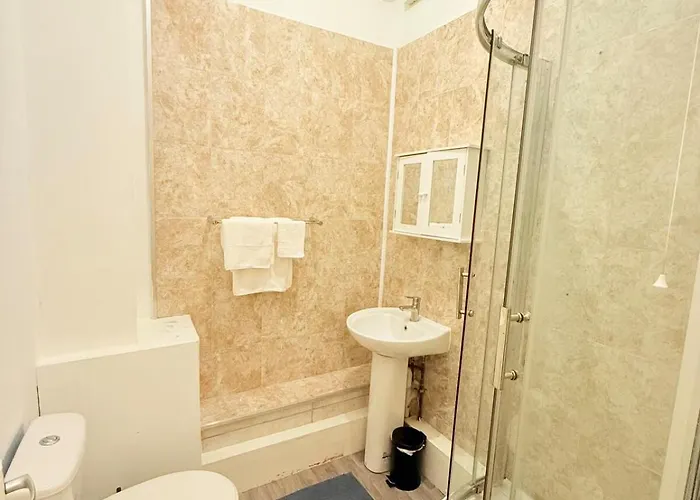 Flat In Stokes Croft