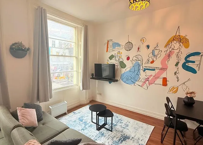 Flat In Stokes Croft Daire *